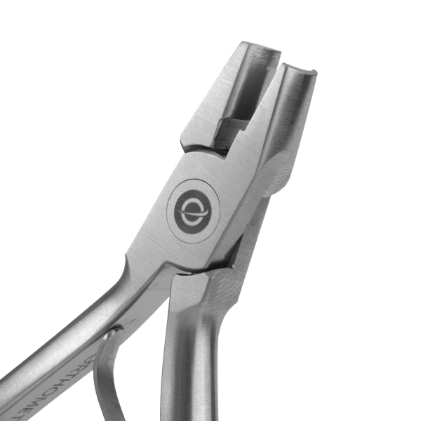 Possuem as extremidades arredondadas e possibilitam o contorneamento de fios de aço de até 0,021” X 0,025”, produzindo a curvatura incisal, sem danificar o fio. A presença de um sistema de mola nas hastes do cabo facilita a manobra de se realizar a curvatura progressiva do arco.